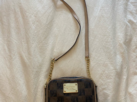 MICHAEL KORS Pikkulaukku, Laukut ja hatut, Asusteet ja kellot, Tampere, Tori.fi MICHAEL KORS Pikkulaukku, Laukut ja hatut, Asusteet ja kellot, Tampere, Tori.fi