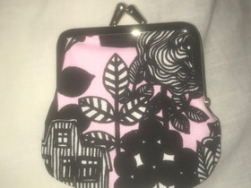 Marimekko Lintukotonen minikukkaro, Käsityöt, Espoo, Tori.fi Marimekko Lintukotonen minikukkaro, Käsityöt, Espoo, Tori.fi