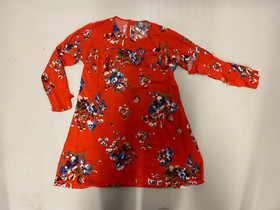 Naisten mekko, Vaatteet ja kengät, Tampere, Tori.fi Naisten mekko, Vaatteet ja kengät, Tampere, Tori.fi