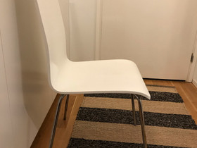 Kaksi valkoista tuolia, Pöydät ja tuolit, Sisustus ja huonekalut, Turku, Tori.fi Kaksi valkoista tuolia, Pöydät ja tuolit, Sisustus ja huonekalut, Turku, Tori.fi