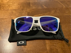 Oakley Holbrook Matte White w/Violet Iridium, Muu urheilu ja ulkoilu, Urheilu ja ulkoilu, Rovaniemi, Tori.fi Oakley Holbrook Matte White w/Violet Iridium, Muu urheilu ja ulkoilu, Urheilu ja ulkoilu, Rovaniemi, Tori.fi