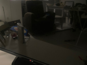 LG 32 taulu tv, Televisiot, Viihde-elektroniikka, Vantaa, Tori.fi LG 32 taulu tv, Televisiot, Viihde-elektroniikka, Vantaa, Tori.fi