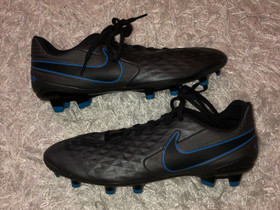 Nike tempo 41, Pelit ja muut harrastukset, Lahti, Tori.fi Nike tempo 41, Pelit ja muut harrastukset, Lahti, Tori.fi