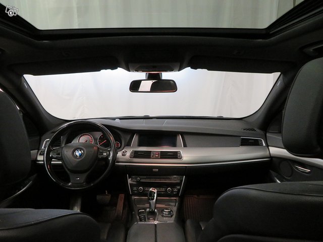 BMW 530 Gran Turismo 6