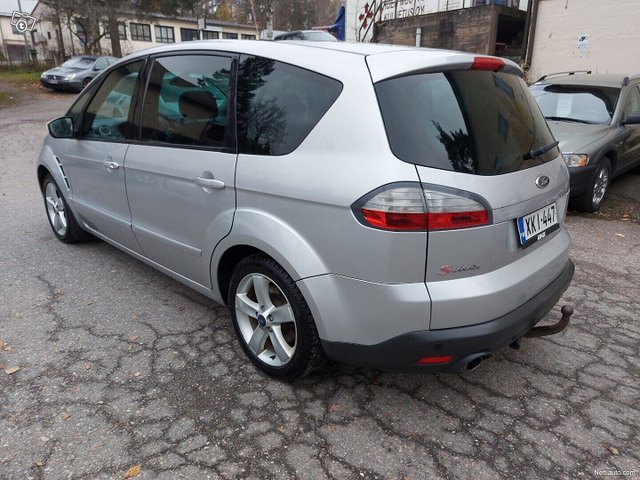 Ford S-MAX 6