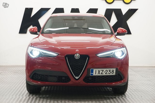 Alfa Romeo Stelvio 2