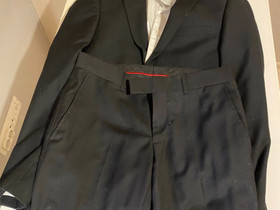 Poikien puku slim fit 175cm, Vaatteet ja kengät, Tuusula, Tori.fi Poikien puku slim fit 175cm, Vaatteet ja kengät, Tuusula, Tori.fi