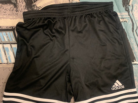 Adidas shortsit 164, Pallopelit, Urheilu ja ulkoilu, Espoo, Tori.fi Adidas shortsit 164, Pallopelit, Urheilu ja ulkoilu, Espoo, Tori.fi