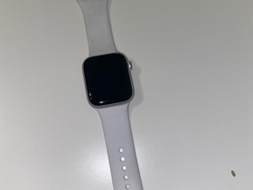 Apple watch SE 44mm (valkoinen), Kellot ja korut, Asusteet ja kellot, Espoo, Tori.fi Apple watch SE 44mm (valkoinen), Kellot ja korut, Asusteet ja kellot, Espoo, Tori.fi