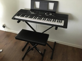 Yamaha kosketinsoitin perussetti, Pianot, urut ja koskettimet, Musiikki ja soittimet, Vantaa, Tori.fi Yamaha kosketinsoitin perussetti, Pianot, urut ja koskettimet, Musiikki ja soittimet, Vantaa, Tori.fi