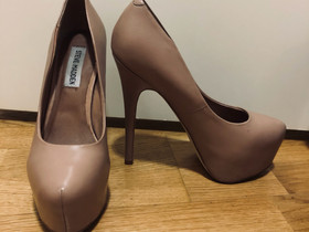Steve Madden korkokengät 37,5 nahkaa, Vaatteet ja kengät, Pori, Tori.fi Steve Madden korkokengät 37,5 nahkaa, Vaatteet ja kengät, Pori, Tori.fi
