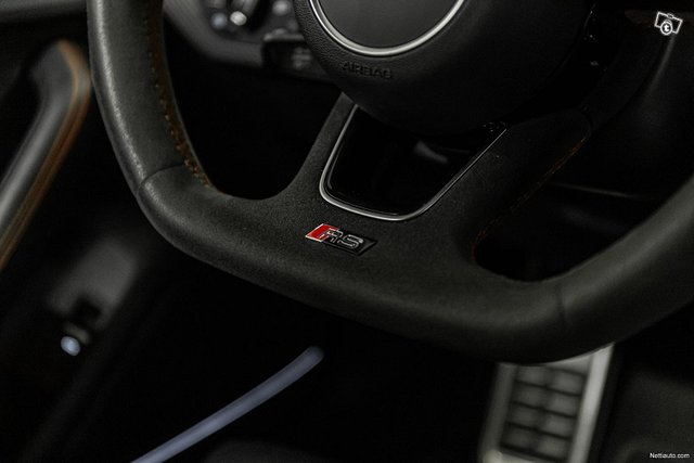 Audi RS4 16