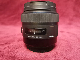 Sigma 30mm canoniin, Objektiivit, Kamerat ja valokuvaus, Forssa, Tori.fi Sigma 30mm canoniin, Objektiivit, Kamerat ja valokuvaus, Forssa, Tori.fi