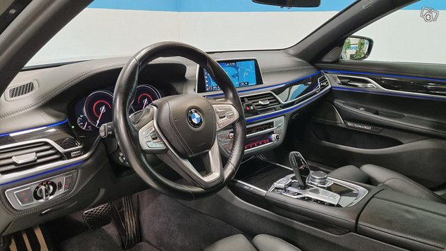 BMW 740E IPERFORMANCE 11