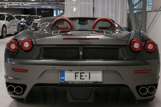 Ferrari F430 4