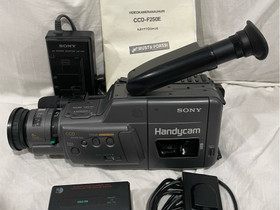 Rikkinäinen Sony Handycam CCD-F250E, Muu viihde-elektroniikka, Viihde-elektroniikka, Espoo, Tori.fi Rikkinäinen Sony Handycam CCD-F250E, Muu viihde-elektroniikka, Viihde-elektroniikka, Espoo, Tori.fi