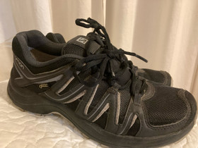 Salomon goretex lenkkarit, Juoksu ja lenkkeily, Urheilu ja ulkoilu, Kuopio, Tori.fi Salomon goretex lenkkarit, Juoksu ja lenkkeily, Urheilu ja ulkoilu, Kuopio, Tori.fi