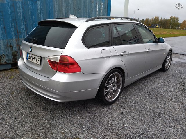 BMW 3-sarja 3