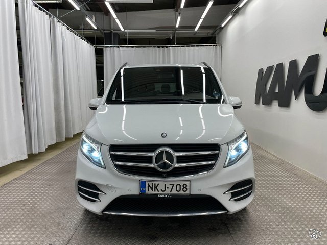Mercedes-Benz V 2