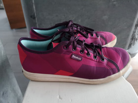 Reebok tennarit, Vaatteet ja kengät, Lapinlahti, Tori.fi Reebok tennarit, Vaatteet ja kengät, Lapinlahti, Tori.fi