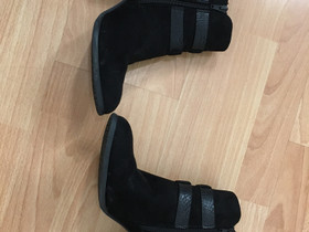 Mywear nilkkurit, Vaatteet ja kengät, Helsinki, Tori.fi Mywear nilkkurit, Vaatteet ja kengät, Helsinki, Tori.fi