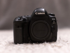 Canon 5D mark IV + muistikortti, Kamerat, Kamerat ja valokuvaus, Kittilä, Tori.fi Canon 5D mark IV + muistikortti, Kamerat, Kamerat ja valokuvaus, Kittilä, Tori.fi