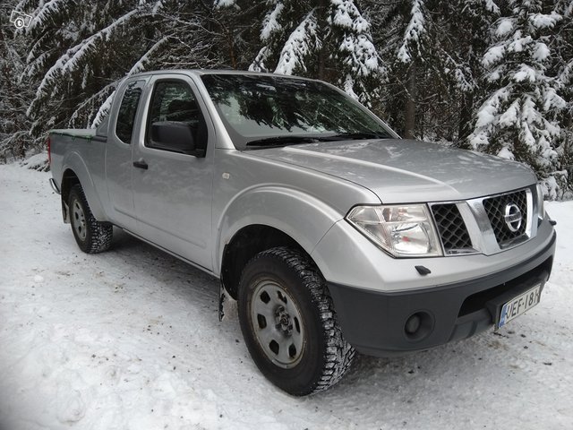 Nissan Navara 2