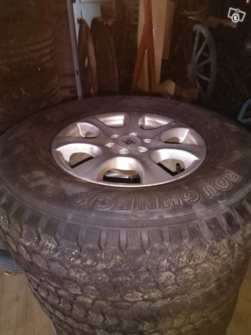 Nissan Navara 5