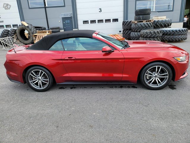 Ford Mustang 7