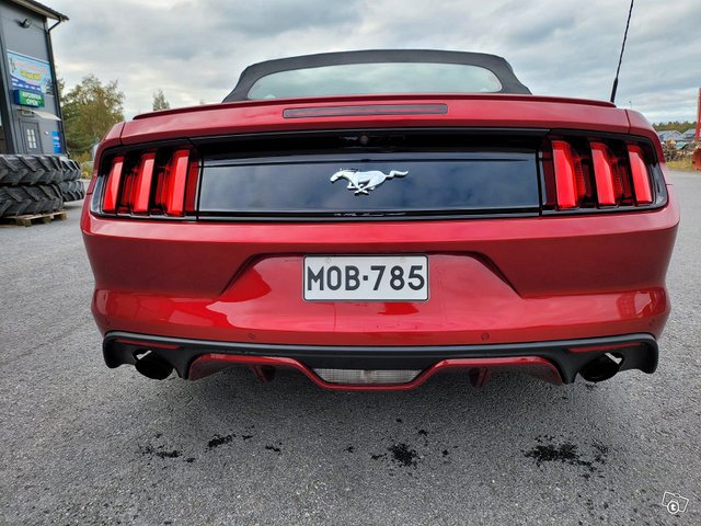 Ford Mustang 10