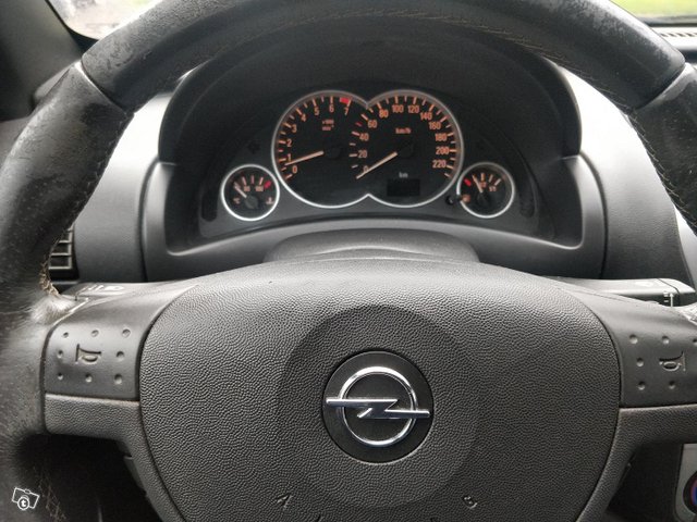 Opel Tigra 9