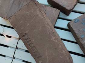 Tiilerin ruskeankirjavia tiiliä, Muu rakentaminen ja remontointi, Rakennustarvikkeet ja työkalut, Tampere, Tori.fi Tiilerin ruskeankirjavia tiiliä, Muu rakentaminen ja remontointi, Rakennustarvikkeet ja työkalut, Tampere, Tori.fi