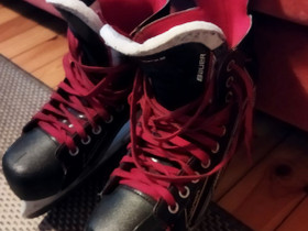 Bauer Vapo spx2, Jääkiekko ja luistelu, Urheilu ja ulkoilu, Lahti, Tori.fi Bauer Vapo spx2, Jääkiekko ja luistelu, Urheilu ja ulkoilu, Lahti, Tori.fi