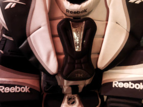 Reebok rintapanssari koko L, Jääkiekko ja luistelu, Urheilu ja ulkoilu, Lahti, Tori.fi Reebok rintapanssari koko L, Jääkiekko ja luistelu, Urheilu ja ulkoilu, Lahti, Tori.fi