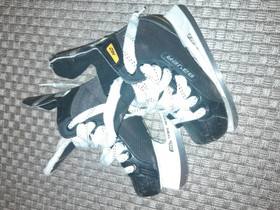 Bauer luistimet koko 35, Jääkiekko ja luistelu, Urheilu ja ulkoilu, Lahti, Tori.fi Bauer luistimet koko 35, Jääkiekko ja luistelu, Urheilu ja ulkoilu, Lahti, Tori.fi