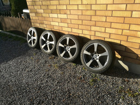 18" 5x114,3+225-40-18" Conti kitkat, Renkaat ja vanteet, Mikkeli, Tori.fi 18" 5x114,3+225-40-18" Conti kitkat, Renkaat ja vanteet, Mikkeli, Tori.fi