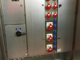 Työmaan sähkökeskus VOHEK TPK 250, Sähkötarvikkeet, Rakennustarvikkeet ja työkalut, Kangasniemi, Tori.fi Työmaan sähkökeskus VOHEK TPK 250, Sähkötarvikkeet, Rakennustarvikkeet ja työkalut, Kangasniemi, Tori.fi