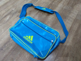 Adidas olkalaukku, Laukut ja hatut, Asusteet ja kellot, Hämeenlinna, Tori.fi Adidas olkalaukku, Laukut ja hatut, Asusteet ja kellot, Hämeenlinna, Tori.fi