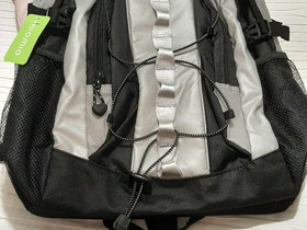 Huomio reppu, Laukut ja hatut, Asusteet ja kellot, Nokia, Tori.fi Huomio reppu, Laukut ja hatut, Asusteet ja kellot, Nokia, Tori.fi