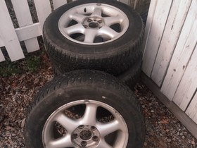 Volvon 15" alut, Renkaat ja vanteet, Kajaani, Tori.fi Volvon 15" alut, Renkaat ja vanteet, Kajaani, Tori.fi