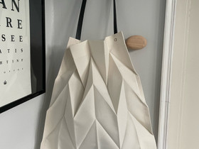 Issey Miyake kassi UUSI, Laukut ja hatut, Asusteet ja kellot, Riihimäki, Tori.fi Issey Miyake kassi UUSI, Laukut ja hatut, Asusteet ja kellot, Riihimäki, Tori.fi