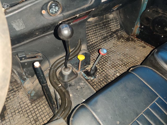 Land Rover 88 14