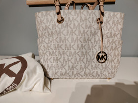 Michael Kors Jet set-laukku, Laukut ja hatut, Asusteet ja kellot, Riihimäki, Tori.fi Michael Kors Jet set-laukku, Laukut ja hatut, Asusteet ja kellot, Riihimäki, Tori.fi