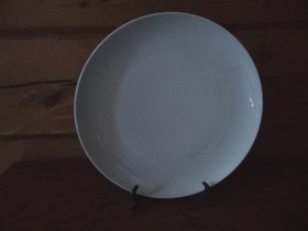 Iso lautanen, Tarjoiluastiat, Keittiötarvikkeet ja astiat, Hollola, Tori.fi Iso lautanen, Tarjoiluastiat, Keittiötarvikkeet ja astiat, Hollola, Tori.fi