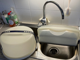 Tupperware kakkukupuja, Säilytysastiat ja rasiat, Keittiötarvikkeet ja astiat, Kotka, Tori.fi Tupperware kakkukupuja, Säilytysastiat ja rasiat, Keittiötarvikkeet ja astiat, Kotka, Tori.fi