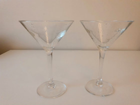 Kaksi coctail-lasia, Kahvikupit, mukit ja lasit, Keittiötarvikkeet ja astiat, Riihimäki, Tori.fi Kaksi coctail-lasia, Kahvikupit, mukit ja lasit, Keittiötarvikkeet ja astiat, Riihimäki, Tori.fi