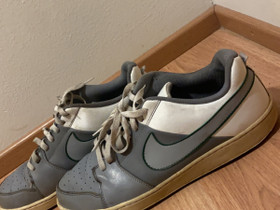 Nike miesten kengät, Vaatteet ja kengät, Pori, Tori.fi Nike miesten kengät, Vaatteet ja kengät, Pori, Tori.fi