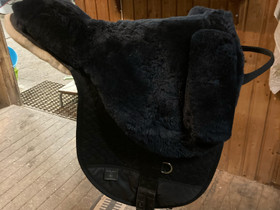 Christ Premium lampaankarvasatula, Satulat ja varusteet, Hevoset ja hevosurheilu, Tampere, Tori.fi Christ Premium lampaankarvasatula, Satulat ja varusteet, Hevoset ja hevosurheilu, Tampere, Tori.fi