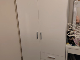 Vaatekaappi, Hyllyt ja säilytys, Sisustus ja huonekalut, Seinäjoki, Tori.fi Vaatekaappi, Hyllyt ja säilytys, Sisustus ja huonekalut, Seinäjoki, Tori.fi