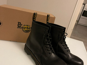 Dr Martens, Vaatteet ja kengät, Rauma, Tori.fi Dr Martens, Vaatteet ja kengät, Rauma, Tori.fi